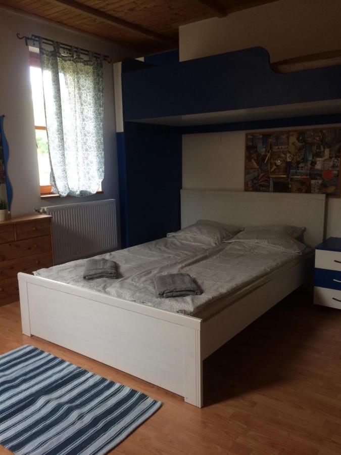 Cosy Rooms On The Lake Near Budapest And The Airport Isaszeg Exteriör bild